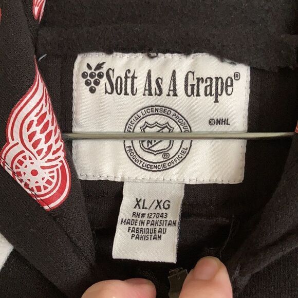 NHL Soft As A Grape Official NHL Full ZIP Hoodie - Picture 5 of 8